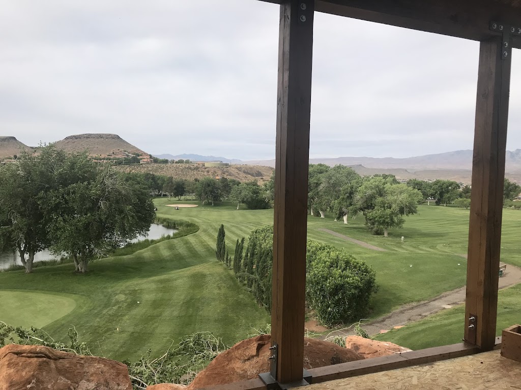 Panoramic view of a lush green golf course at City of St George Golf Department. Smooth