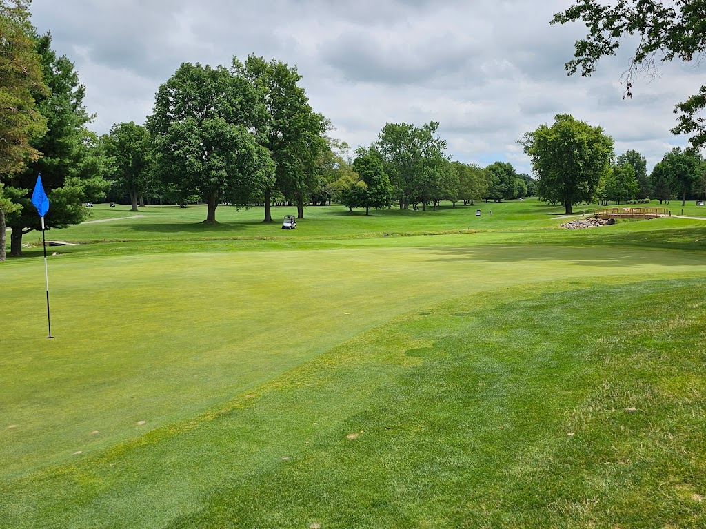 Panoramic view of a lush green golf course at Eagle Creek Golf Club - Norwalk