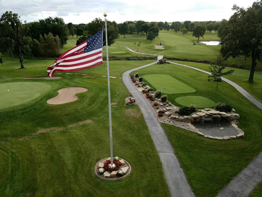 Panoramic view of a lush green golf course at Fox Valley Golf Club (The Fox). Smooth