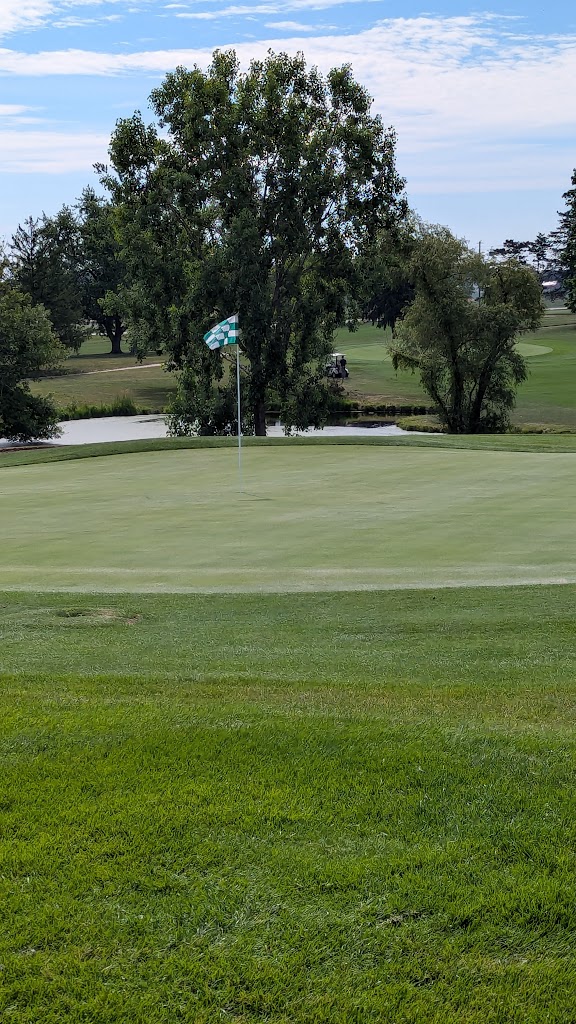 Panoramic view of a lush green golf course at Marysville Golf Club. Smooth