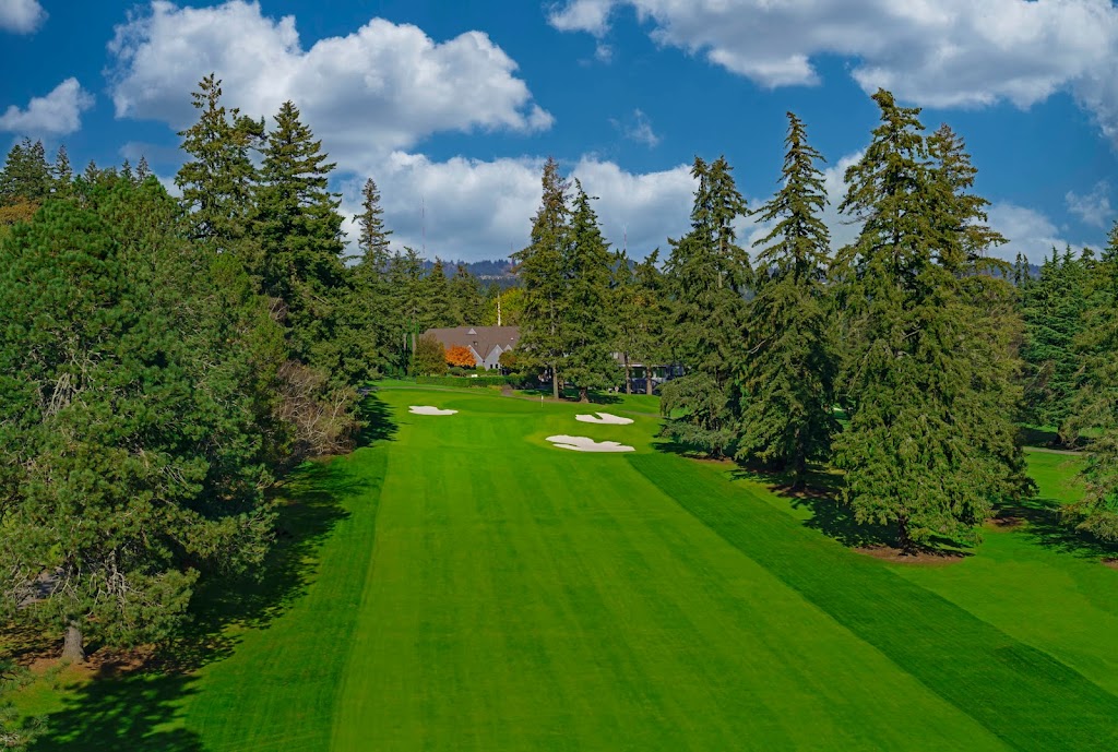 Panoramic view of a lush green golf course at Portland Golf Club. Smooth