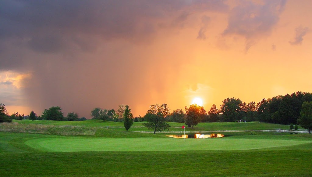 Panoramic view of a lush green golf course at Stonycreek Golf Club. Smooth