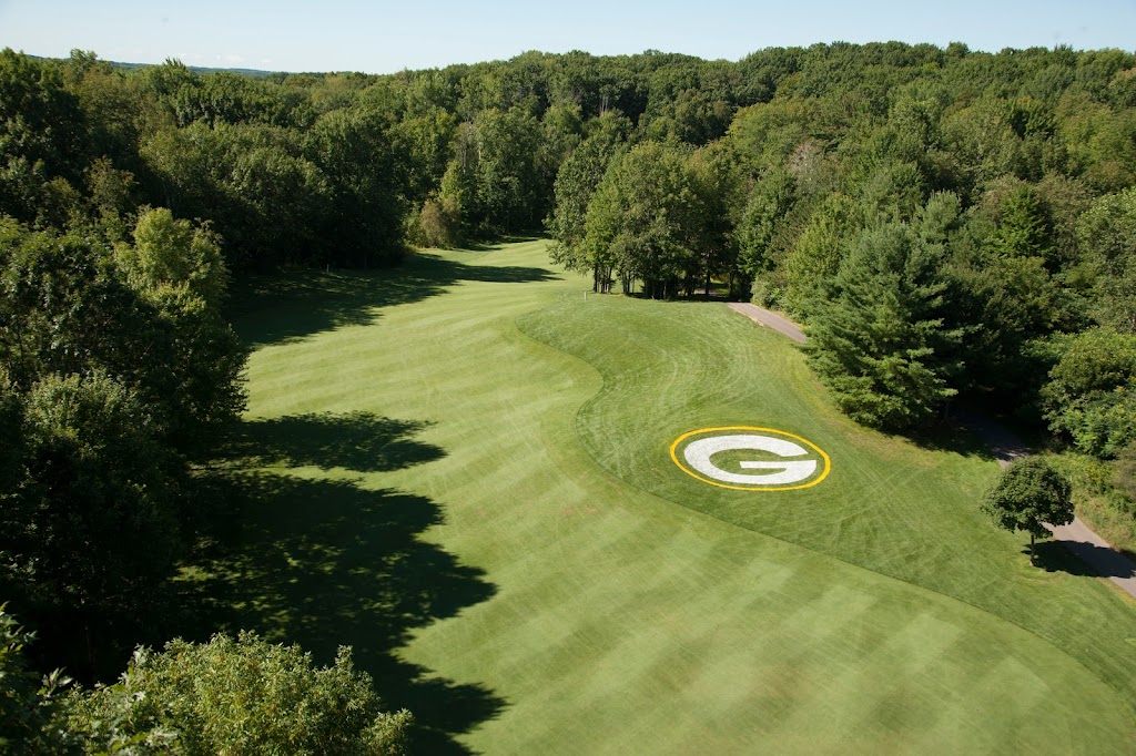 Panoramic view of a lush green golf course at Thornberry Creek at Oneida. Smooth